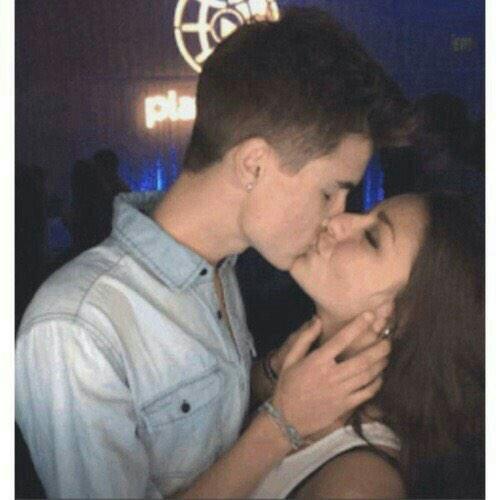 Hola ew. |Hosief mía||mila bebé| |Andrea de mi corazom♥30.01|