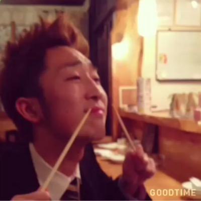女の子を眺める程度の趣味があります。 
最近微妙に元気です。