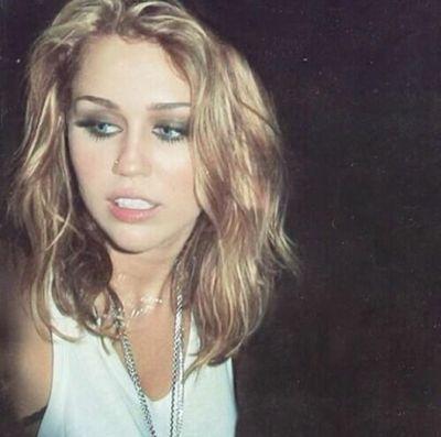 always ma queen miley // iggy on da top // cara for all // my everything ari //comentado gh :)