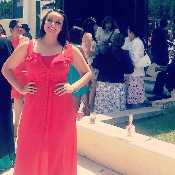 *Arquitecto de mi propio destino, mujer de mil letras y caricias calmas, nube viajera, la loca de los gatos *
