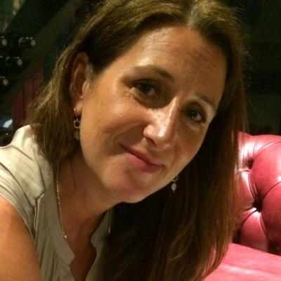 Marketing Comms @CiscoUKI.Runner. Northener. Mum of 3 boys-can usually be found on the side of a football pitch at the weekends! Tweets are my own.