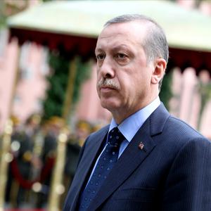 Cibilliyetsize ilim öğretmek, eşkıyanın eline kılıç vermektir.