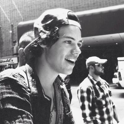 harry styles is my sun, my moon and all my starts ✨