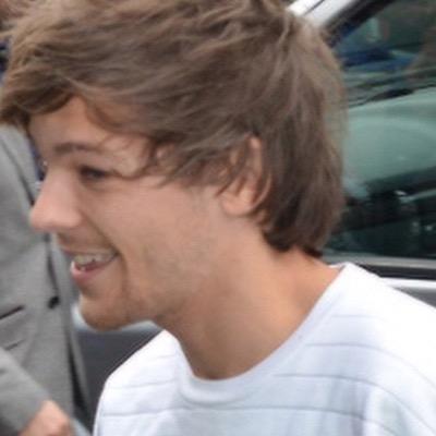 free follow @louisassys