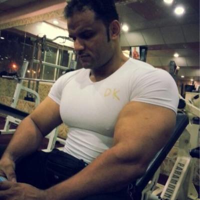 بطل الممملكة العربية السعودية في كمال الأجسام محمد السناري أرحب بجميع الإستفسارات.