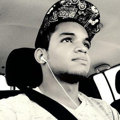 17 anos, Evangélico, estudante de Engenharia Civil - UFRPE...