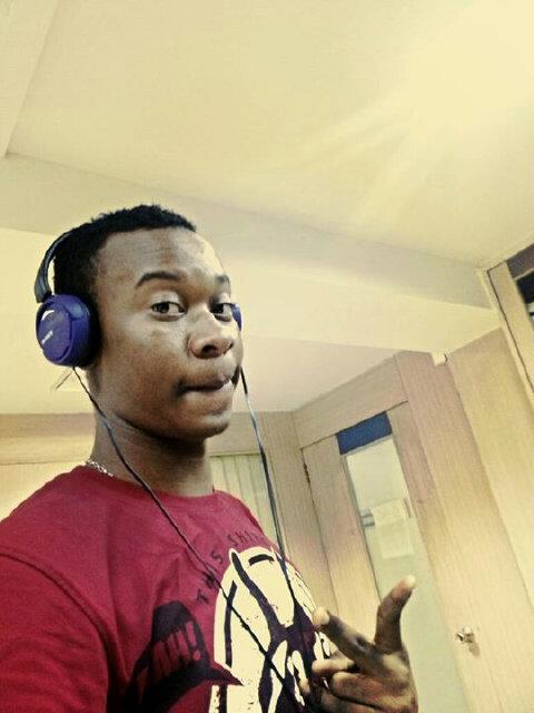 chimenem_boms's profile picture. Am chimenem boms, from nigeria in rivers state in porthacourt city local government....am fair. In complexion,  and 6ft tall and. A brown eye....!