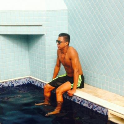 Mesmo que tudo se acabe, ainda me resta a fé.