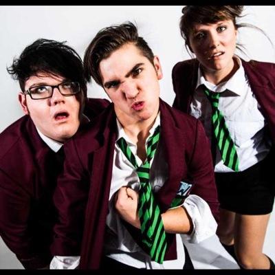 Actor currently on the UK tour of teechers! for dates and info go to 
http://t.co/piEmPiiJNn