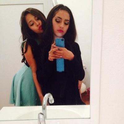 aqui puro Rachel ❤️✋