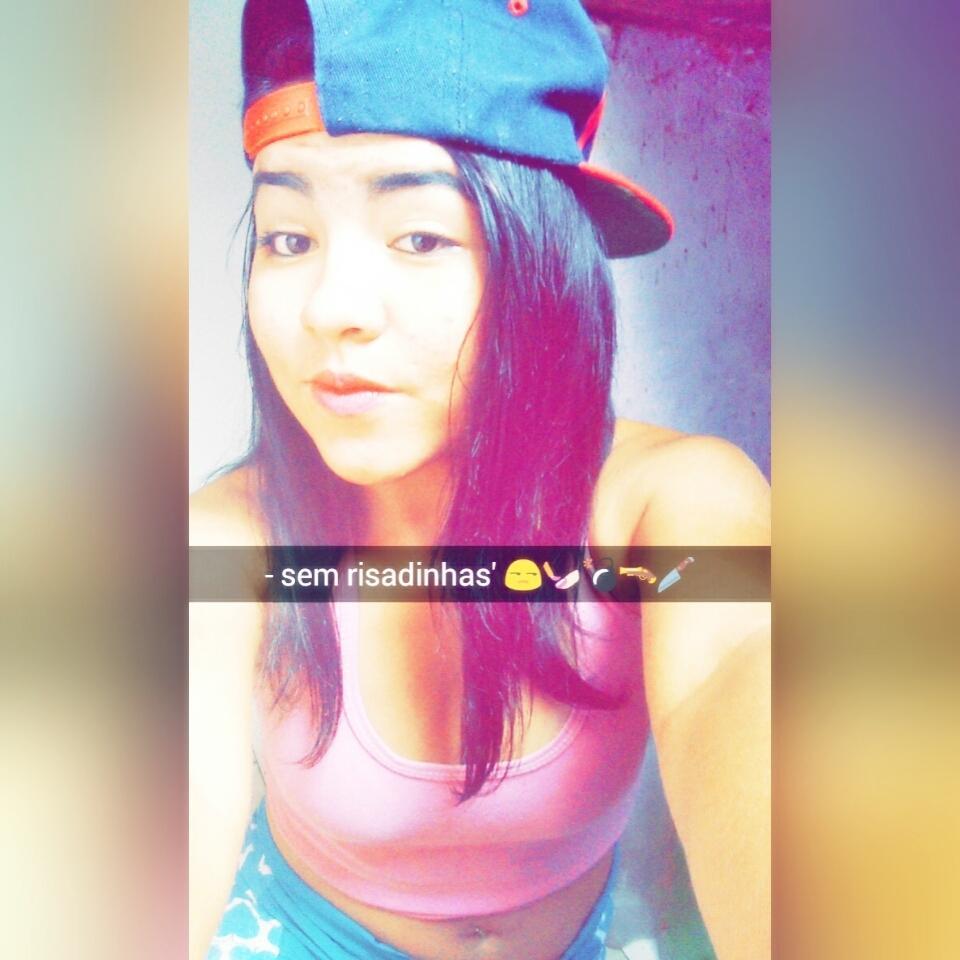 Página Oficial: https://t.co/RtgMCpHMYr .
Sou apenas uma garota com bilhões de sentimentos sem ter ao menos expressado. ♡