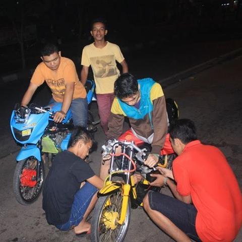 fariz_jessar's profile picture. i'm vocals in band message from hell @messagefromhel1 and Big Fans Of MANCHESTER UNITED :*