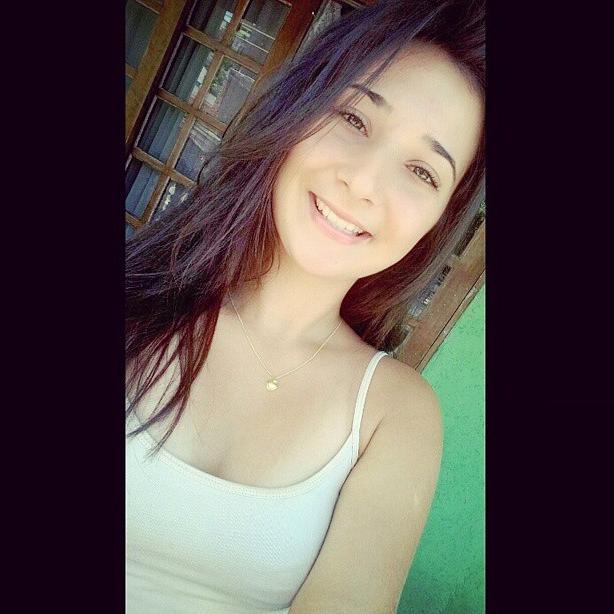 ~ Cristã Protestante, 16, dançarina de jazz e bailarina ~