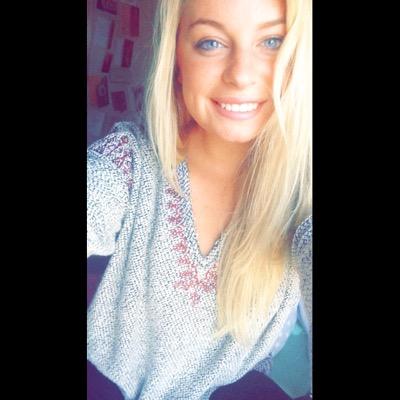 Kendelle_grube's profile picture. i love cupcakes  and hate abortion  #voteforkendelle