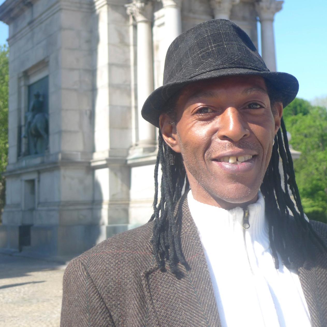 jasperbeards's profile picture. Contemporary abstract artist who loves color and free expression