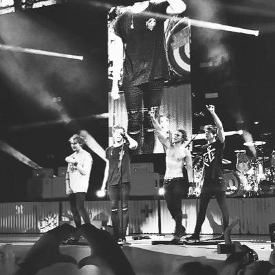 we were @FiveSOSd but we were hacked at 8k!