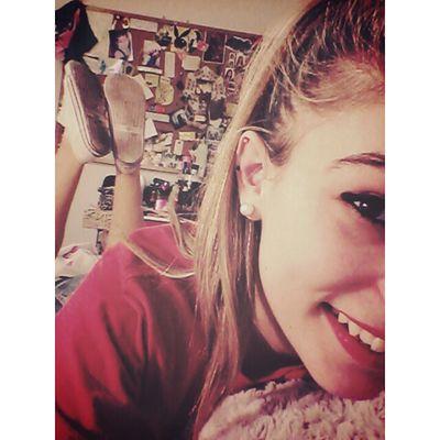 mOniiCa96's profile picture. Si me gusta disfrutar por la noche y por el día no es que sea un superman es que me gusta la vida.                               ~ Vitoria