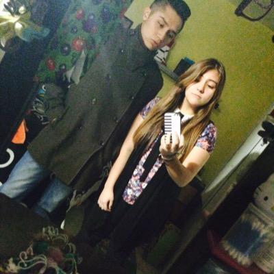 Horrible país en el que vivimos, se acaba de caer una señora y me dejaron riendo sola. Todo de mal en peor UnU