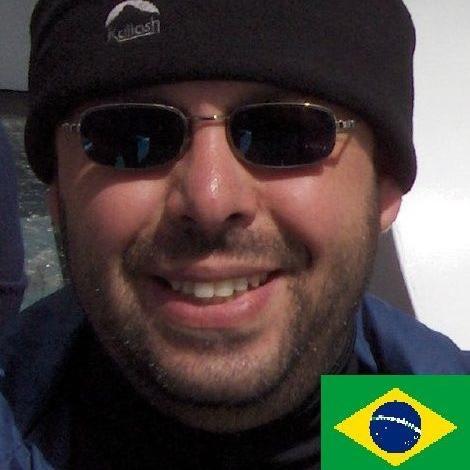 Economist, investor, chess player and pilgrim. Peregrino soy, a Santiago voy! Slava Ukraini!!!