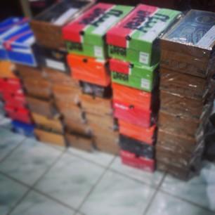 shoprenz_'s profile picture. Supplier sepatu import & handmade bandung IG:renzfootwear pin:28F2BE3A sms/WA: 087814723377/082148723322