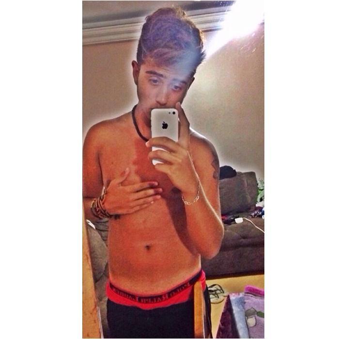 poxaaImad's profile picture. Em questão de segundos te levo ao céu  ♪