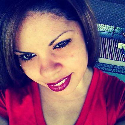I'm a 38 year old, independent, hard working puerto rican from NY. Just getting my own business started looking fowrard to see what this Twitter has to offer.