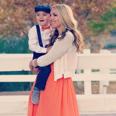 Wife, mama, teacher, runner. Love God, love others.