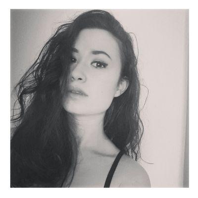 law school student-Democritus University of Thrace, αγαπω την θαλασσα,τα παγωτα το θεατρο και τις χαζορομαντικες ταινιες