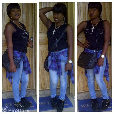 Am a cool headed gurl dah luvs adventure,luv makin frnds,buh I detest proud nd arrogant peeps.I can be vry nawty @ times tho*winks*. #teamOAU#
