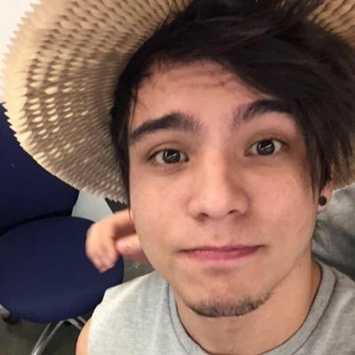 Hola soy Camila, gracias por ser parte de esta cuenta, y no olviden hacer su tarea ;).