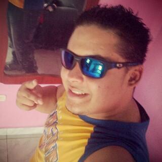 bueno yo soy un chico con bueno sentimiento trato a la mujres como una reina y si quieres saber mas de mi agregame : https://t.co/dBHlIBhfHo😍