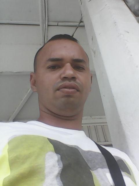 eduardobanquet's profile picture. casado