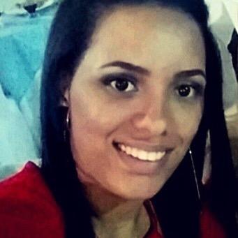 Sempre na dúvida, mas na certeza de que posso ser eu mesma em várias versões! Sem rótulos, sem esteriótipos apenas Eu!!!
