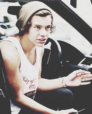 *Chase Your Dreams* I'm mostly tweeting my thoughts bc i'm soo damn bored.