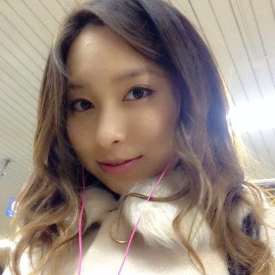 独り言ロンリーナしてまふ(›´ω`‹ ) 
邦ロックが大好きだァァァ！
無言フォローするかもしれません…ごめんなさい(ｽﾗｲﾃﾞｨﾝｸﾞ土下座)