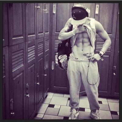 ✨✨✨✨ follow @SluttyBrewks and @doritosforbeaux ✨✨✨✨