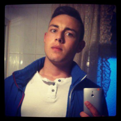 aaron_mota06's profile picture. #Enamorado de la vida. Quise volar pero no me dieron alas#