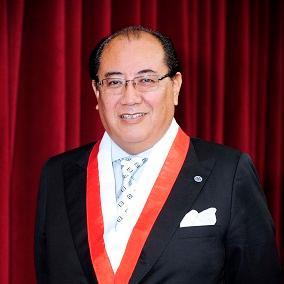 Candidato al Consejo Nacional de la Magistratura 2015, exmagistrado del Tribunal Constitucional del Perú, catedrático, doctor en Derecho.