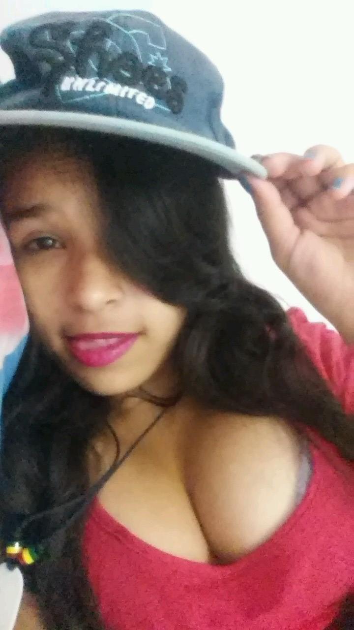 ♚★Se existe alguem que pode machucar você, existe outro alguem que pode curar as suas feridas... Valorize o que você conquistou, e esqueça o que perdeu, dias