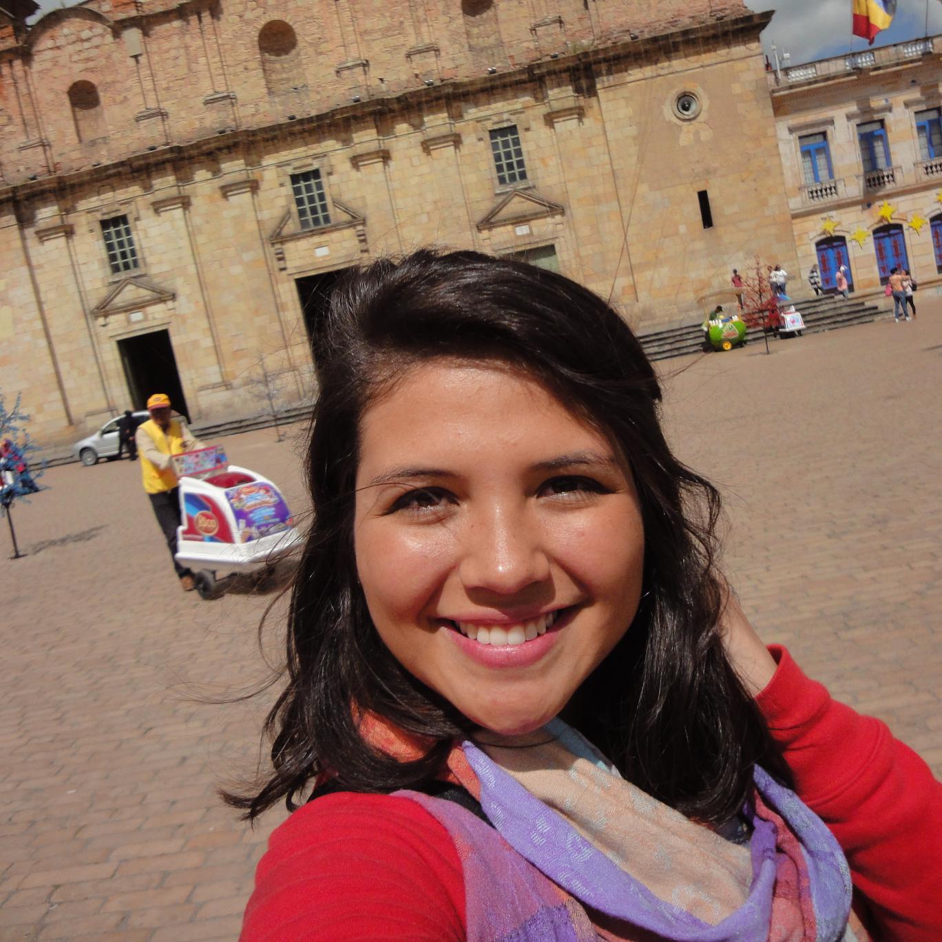 eliandrade0528's profile picture. UCVista 100%, afortuada de ser Venezolana, voluntaria en @DrSonrisa, lamunera hoy, lamunera siempre Lamun UCV 27