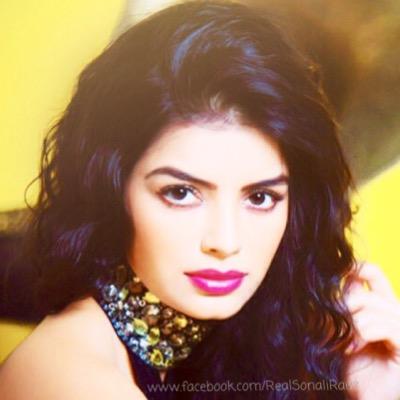 Official Team of Sonali Raut. Delivering confirmed and latest updates on the lady. Sonali approves.