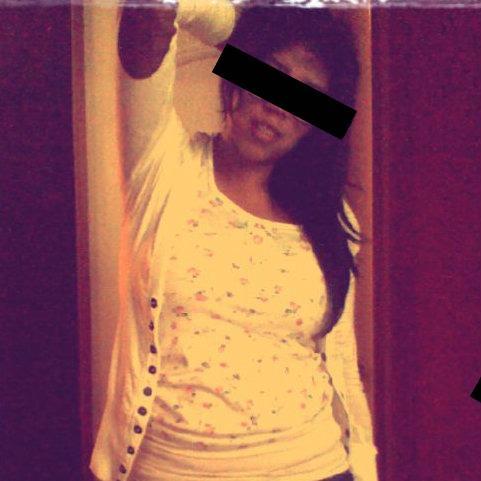 ellaesbhu's profile picture. 