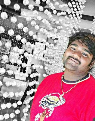 hi friends...wasssssupppp....i hope everyone are damnn gud by tweeting