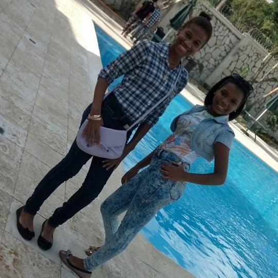 ∞ Celosa'Sencilla'AmORoSa' Confioo El DiOs' Sigueme Y Qloq y the Sigo Deme Black & follow...♥ :);) {8/01/2014}  {0.8}  D&P♥♥♥
I LOVE YOU Mi Muñekothe!!!