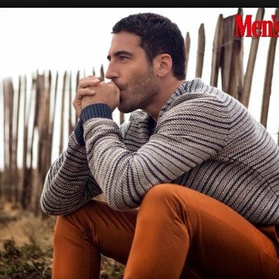 32:novio de Patri guapo y listo espero conocer a mucha gente mas mis mejores amigos trini carlos y paula padre de hugo mi nińo soy boxeador y practico surf