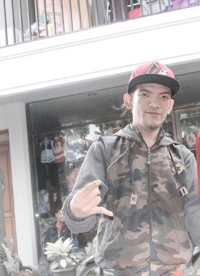 Rottenstruggle's profile picture. 