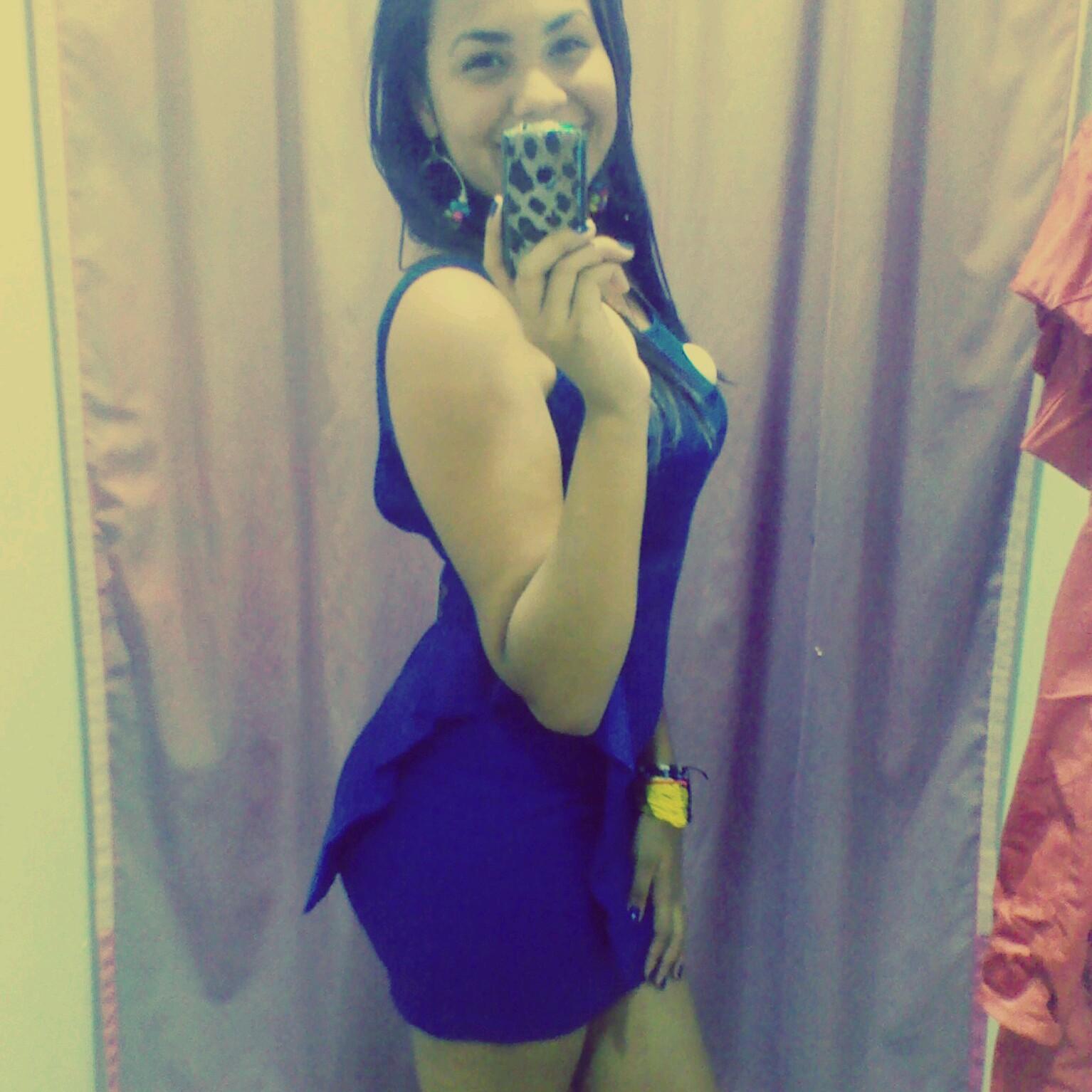 +18, Imperfecta, mi intelecto depende con quien este. Pobladora de un mundo lleno de Hipócritas, CachapaConCochinoFrito y QuesoehMano, RETWITTERA♥