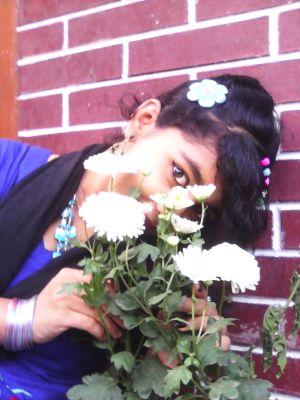moon_afrin's profile picture. Um Moon. l am a student. l love my God, Parents & All FriendzZ...      My birthday : 31 December.