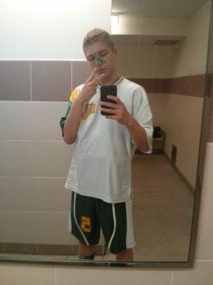 jaedonperley's profile picture. when you wanna wear red but you crip