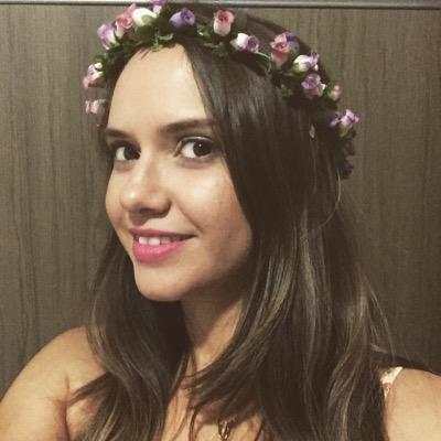 pri_prudente's profile picture. Administradora, Pedagoga em formação, apaixonada por moda, culinária, fotografia, músicas, viagens e bichos de estimação! Graças a Deus por tudo!